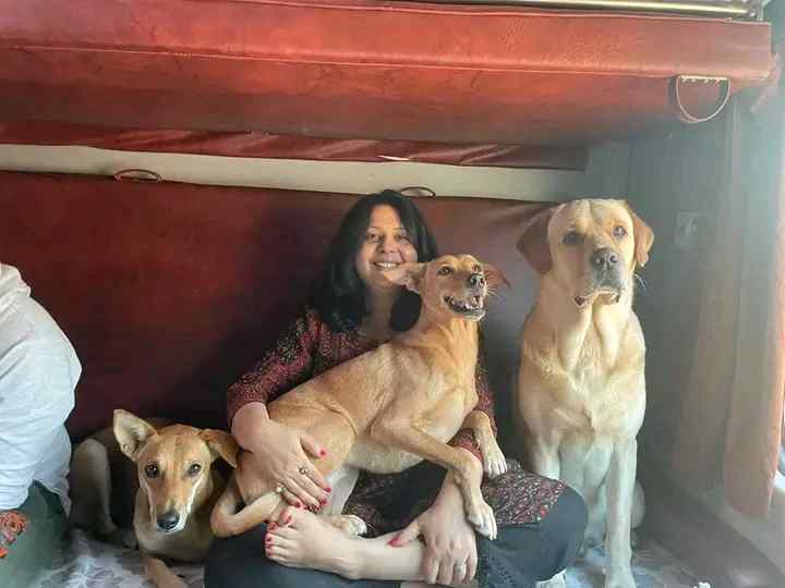Roopa Yadav Dog lover