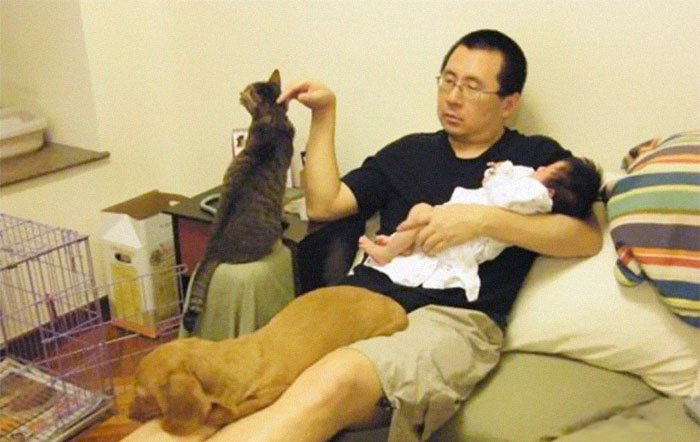 annual family pictures every 10 years wong ting man 1 5b0bf1eee46c3 70028129